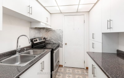25 W Fairview Road • #1410 • Mississauga, ON