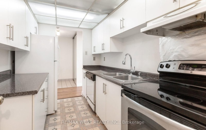 25 Fairview Mississauga,ON L5B 3Y8 — Photo 22