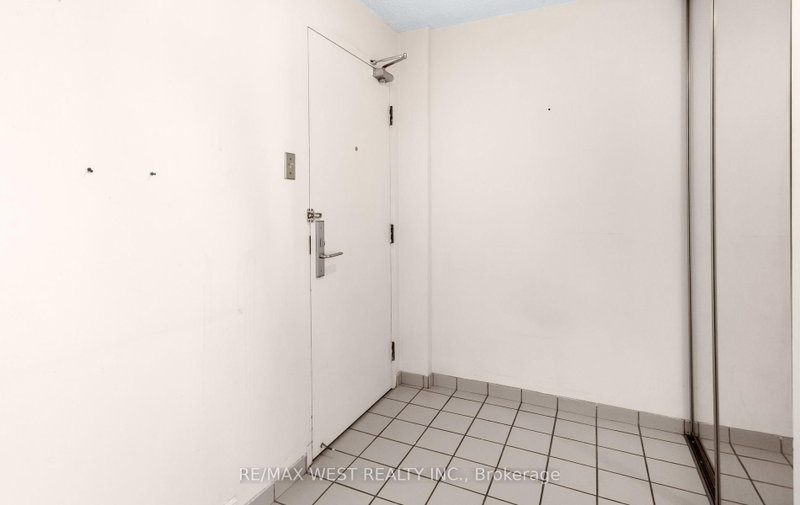 25 Fairview Mississauga,ON L5B 3Y8 — Photo 9