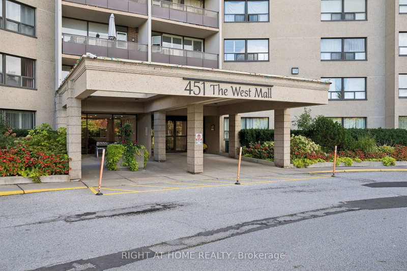 807 - 451 The West Mall