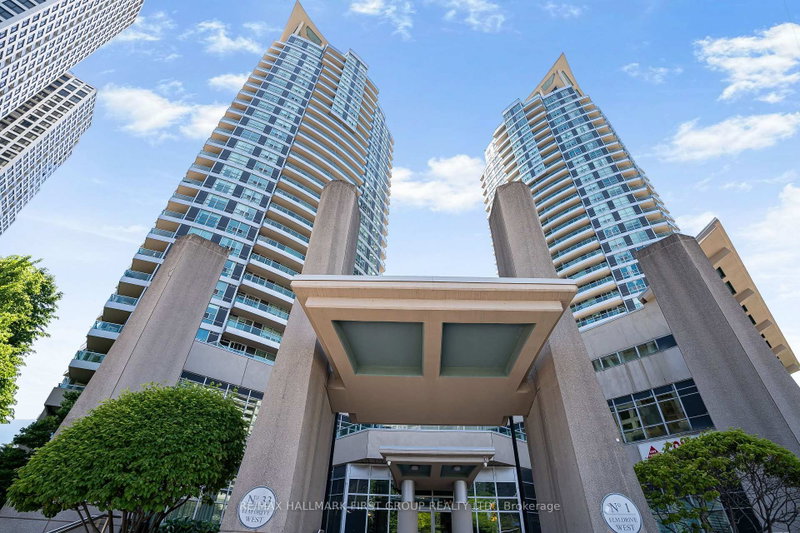 Unit 305 — 33 Elm Drive W, Mississauga