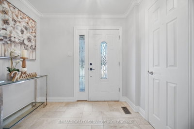 35 Glenmanor Drive • Brampton, ON photo 6