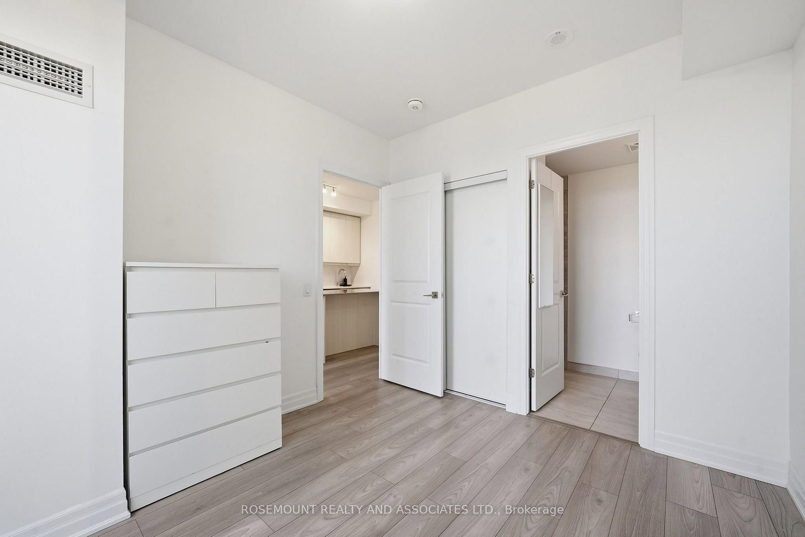 36 W ELM Drive • #2105 • Mississauga, ON photo 23