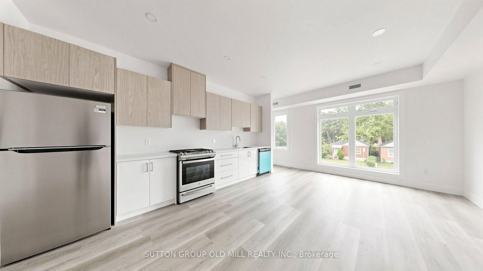 4-1927 Lawrence Avenue, Toronto, ON, photo 3