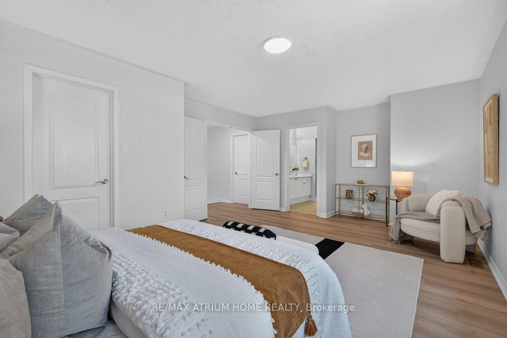 2293 Oakhaven Drive • Oakville, ON photo 32