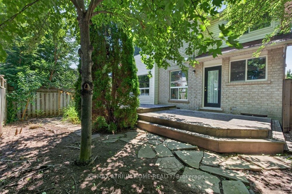 2293 Oakhaven Drive • Oakville, ON photo 47