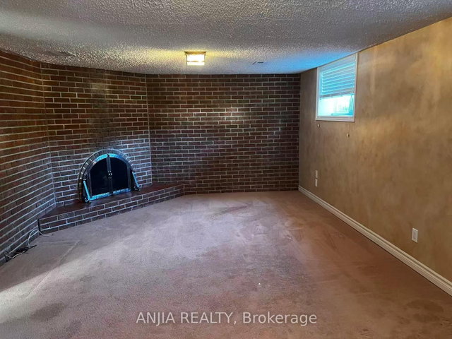 Basement - 1299 Shamir Crescent