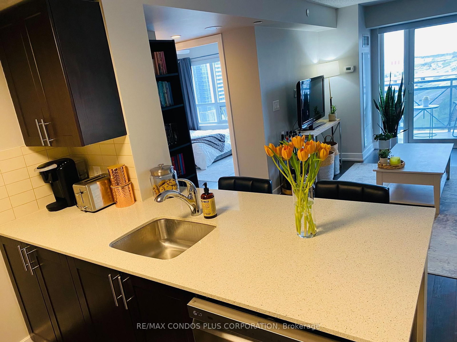 2 Eva Road • #927 • Toronto, ON photo 8