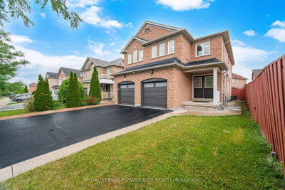 25 Skylar Circle • Brampton, ON photo 2