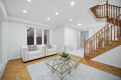 25 Skylar Circle • Brampton, ON photo 8