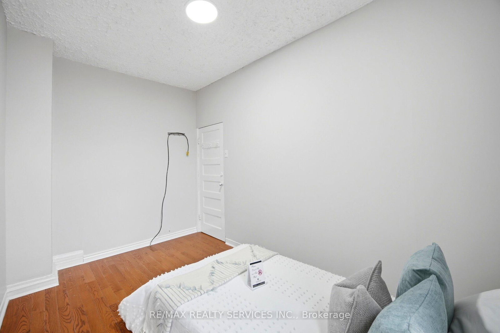 1147 Dufferin Street • Toronto, ON photo 14