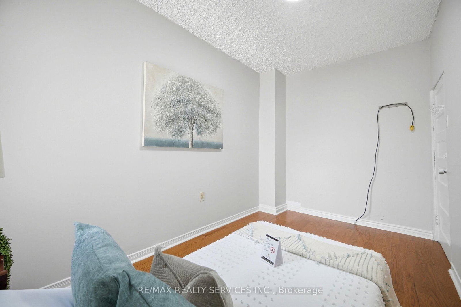 1147 Dufferin Street • Toronto, ON photo 15