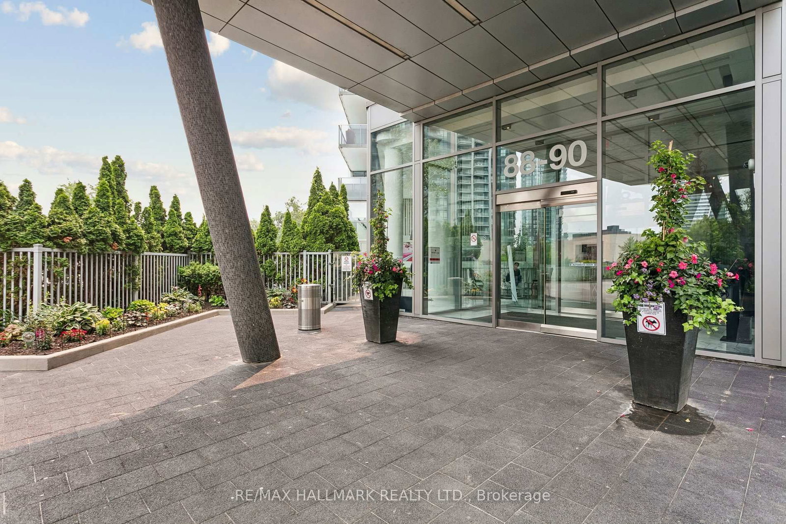 Ph-3101-90 Park Lawn Road, Toronto, ON, photo 3