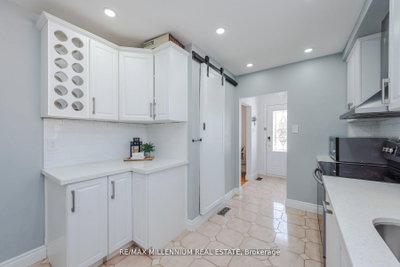 13 Cumberland Drive • Brampton, ON photo 5