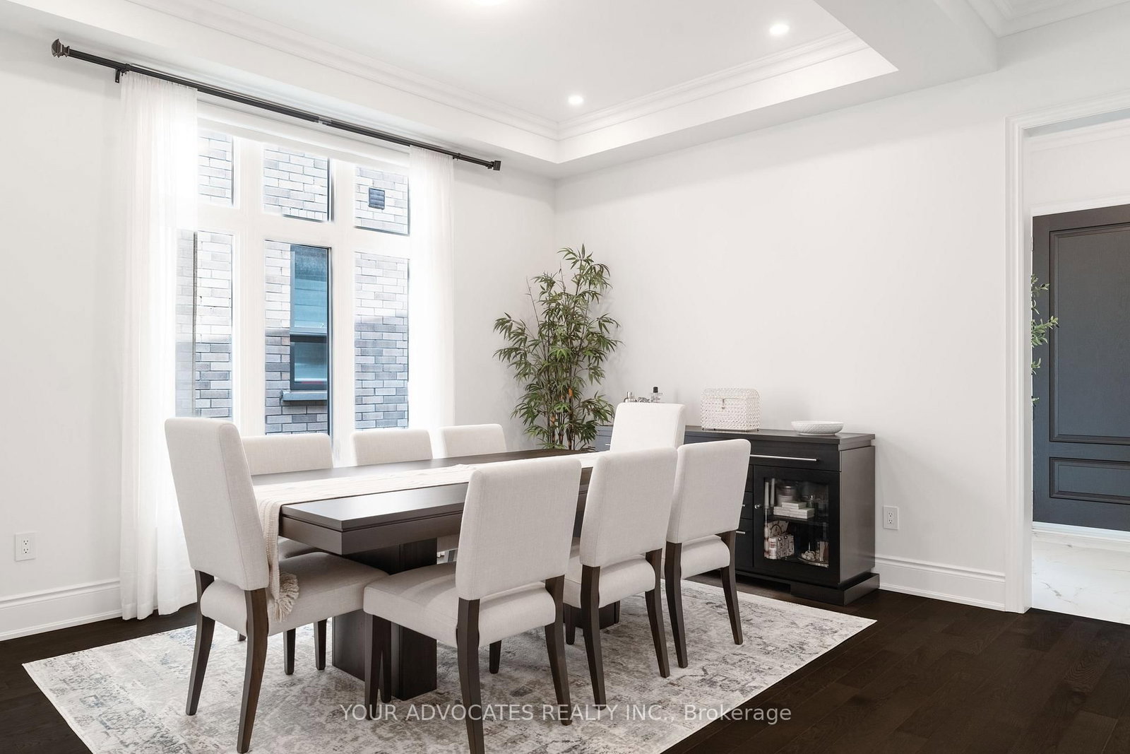 1390 Queens Plate Road • Oakville, ON photo 8