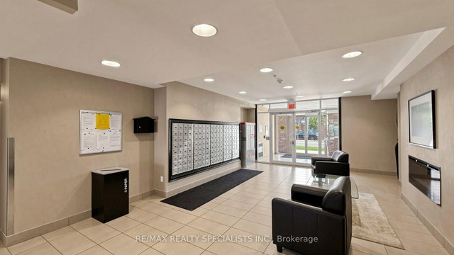408 - 5317 Upper Middle Road