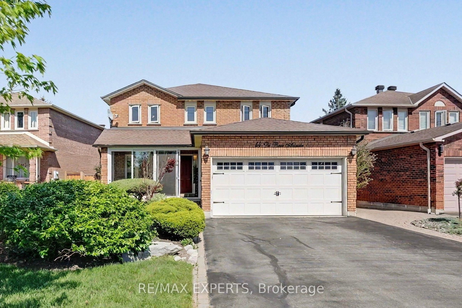 Detached House for sale at 54 De Rose Avenue, Caledon, Ontario, L7E 1B4 - Bolton West - MLS: W13582928