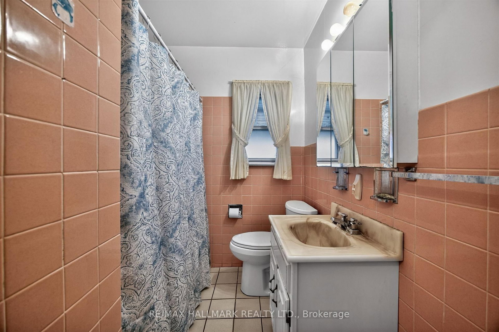50 Dorking Crescent • Toronto, ON photo 25