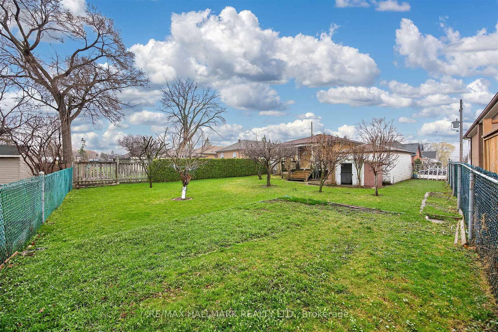 50 Dorking Crescent • Toronto, ON photo 42