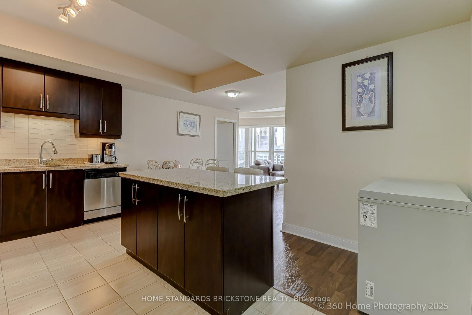 50 Absolute Avenue • #1106 • Mississauga, ON photo 1