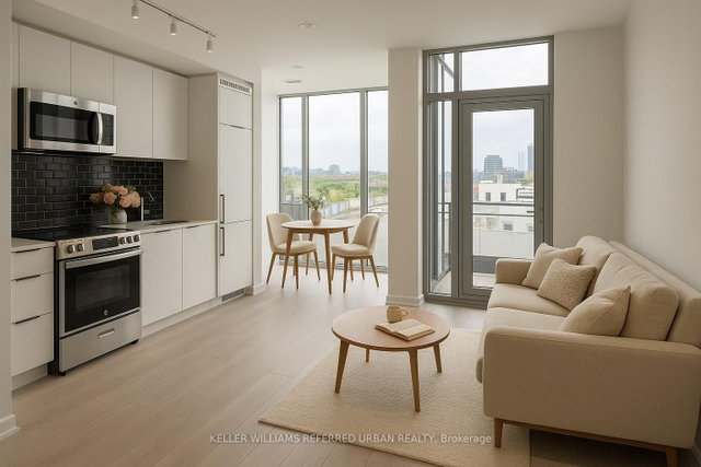 727 - 285 Dufferin Street