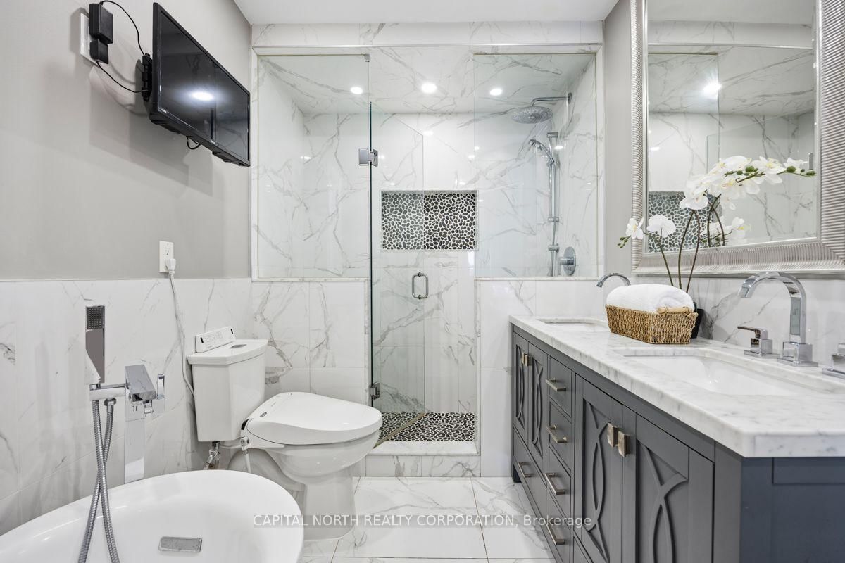 219 McRoberts Avenue • Toronto, ON photo 20