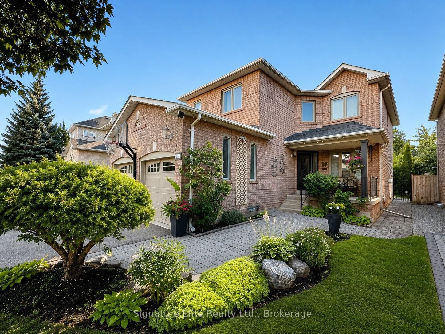 954 Mantle Crescent • Mississauga, ON photo 1
