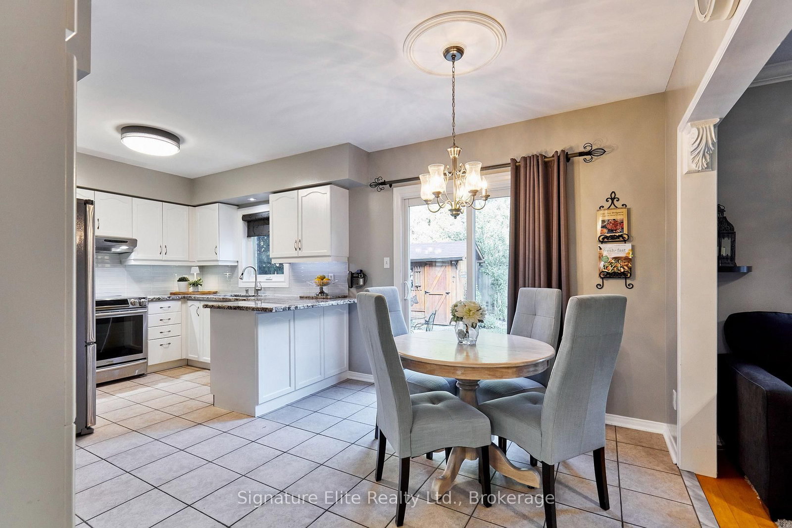 954 Mantle Crescent • Mississauga, ON photo 12