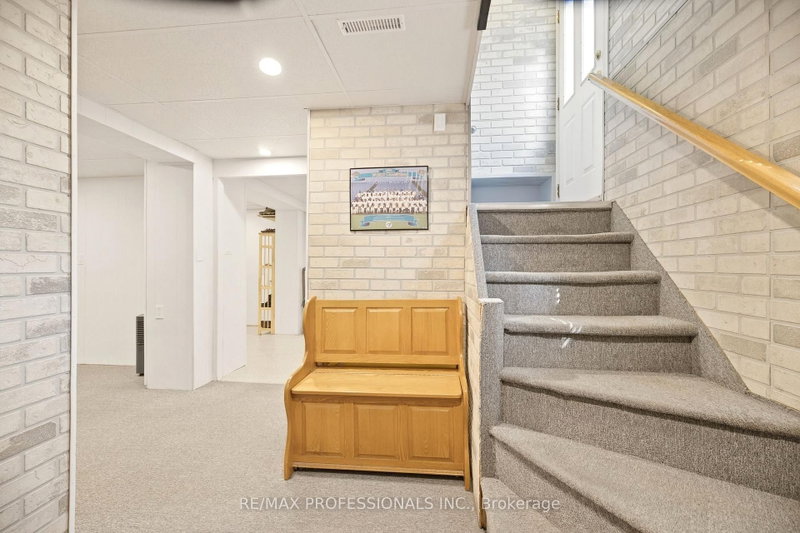 580 Exbury Mississauga,ON L5G 2P4 — Photo 20
