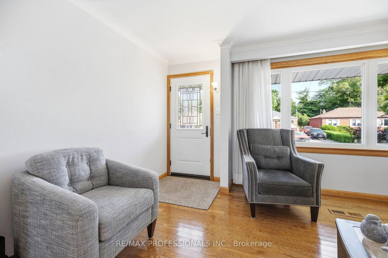 580 Exbury Mississauga,ON L5G 2P4 — Photo 4
