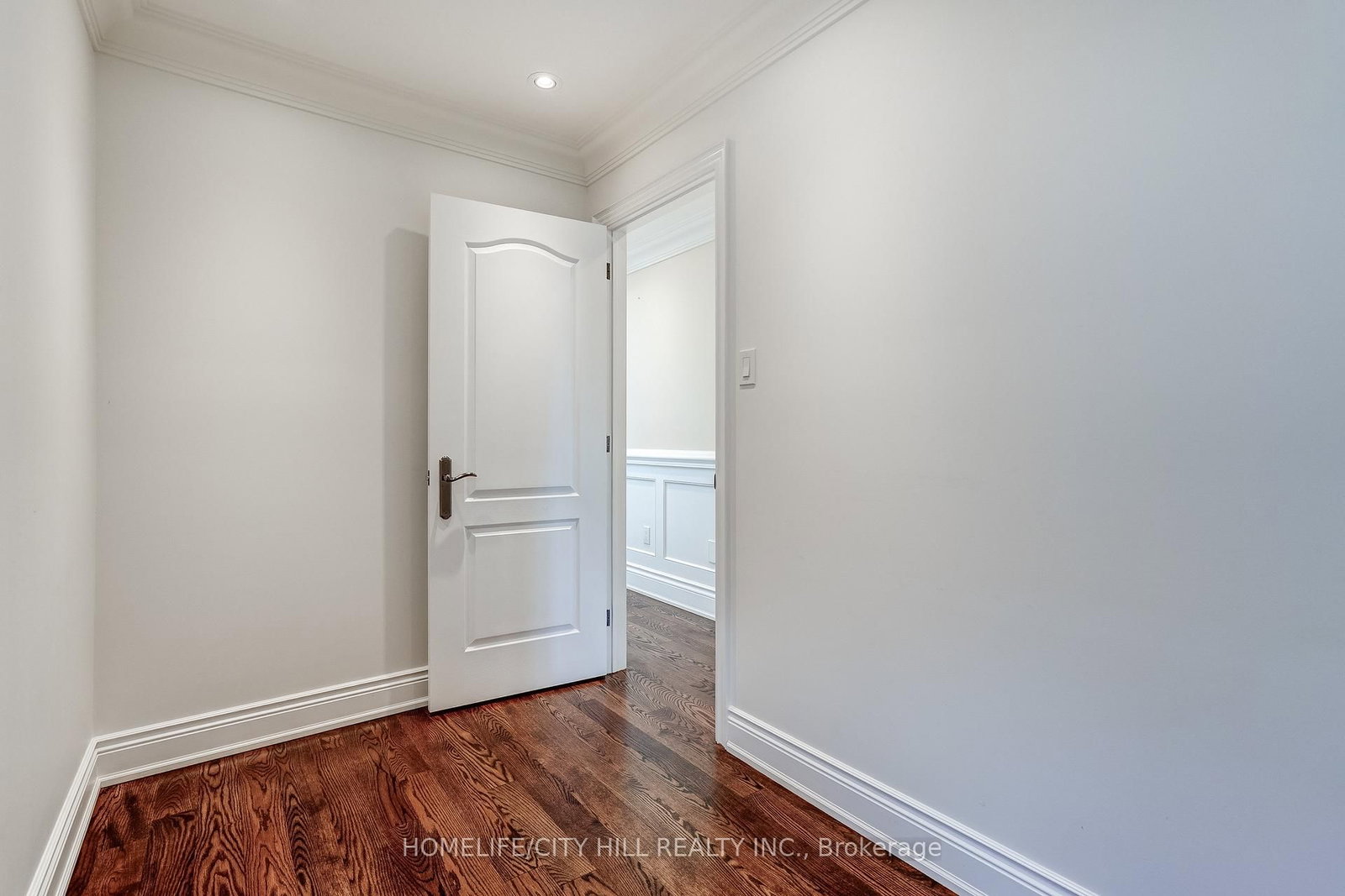 107 Brownville Avenue • Toronto, ON photo 23