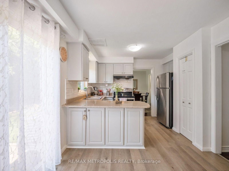 144 All Saints Oakville,ON L6J 5Y8 — Photo 19
