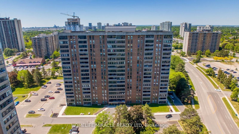Unit 907 — 15 Kensington Road, Brampton