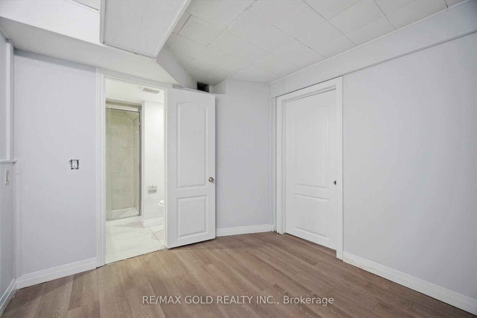 16 Crawford Drive • Brampton, ON photo 21