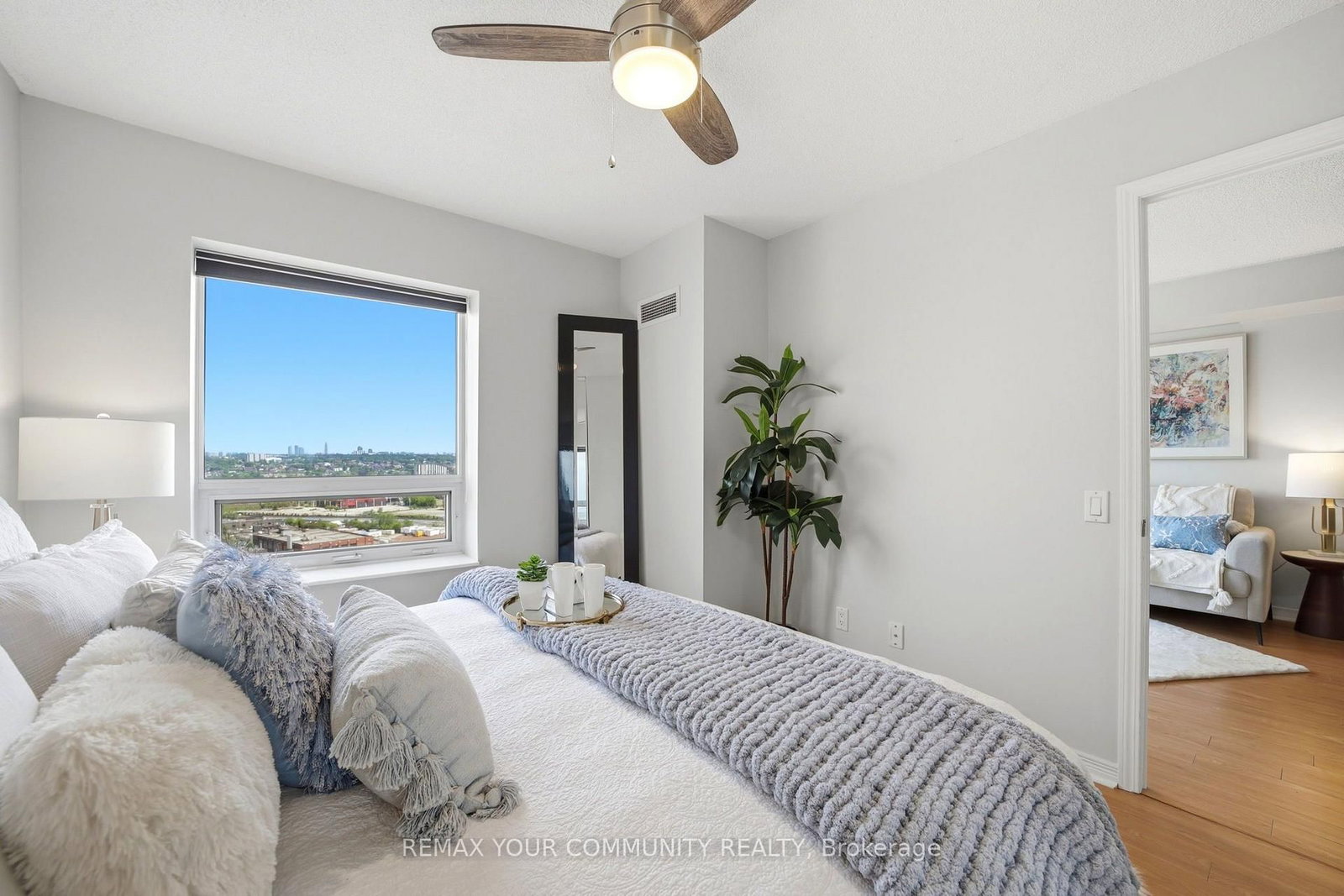 60 Heintzman Street • #2102 • Toronto, ON photo 8