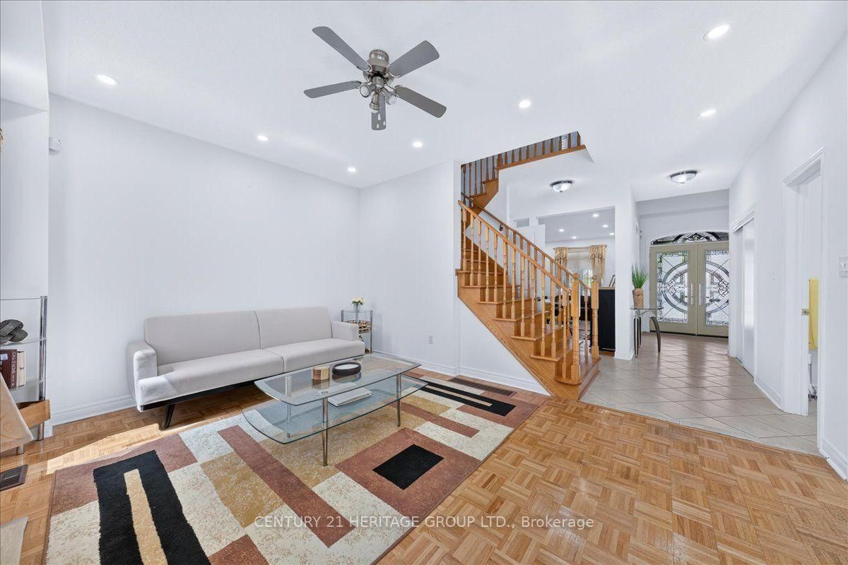19 Reynolds Avenue • Brampton, ON photo 9