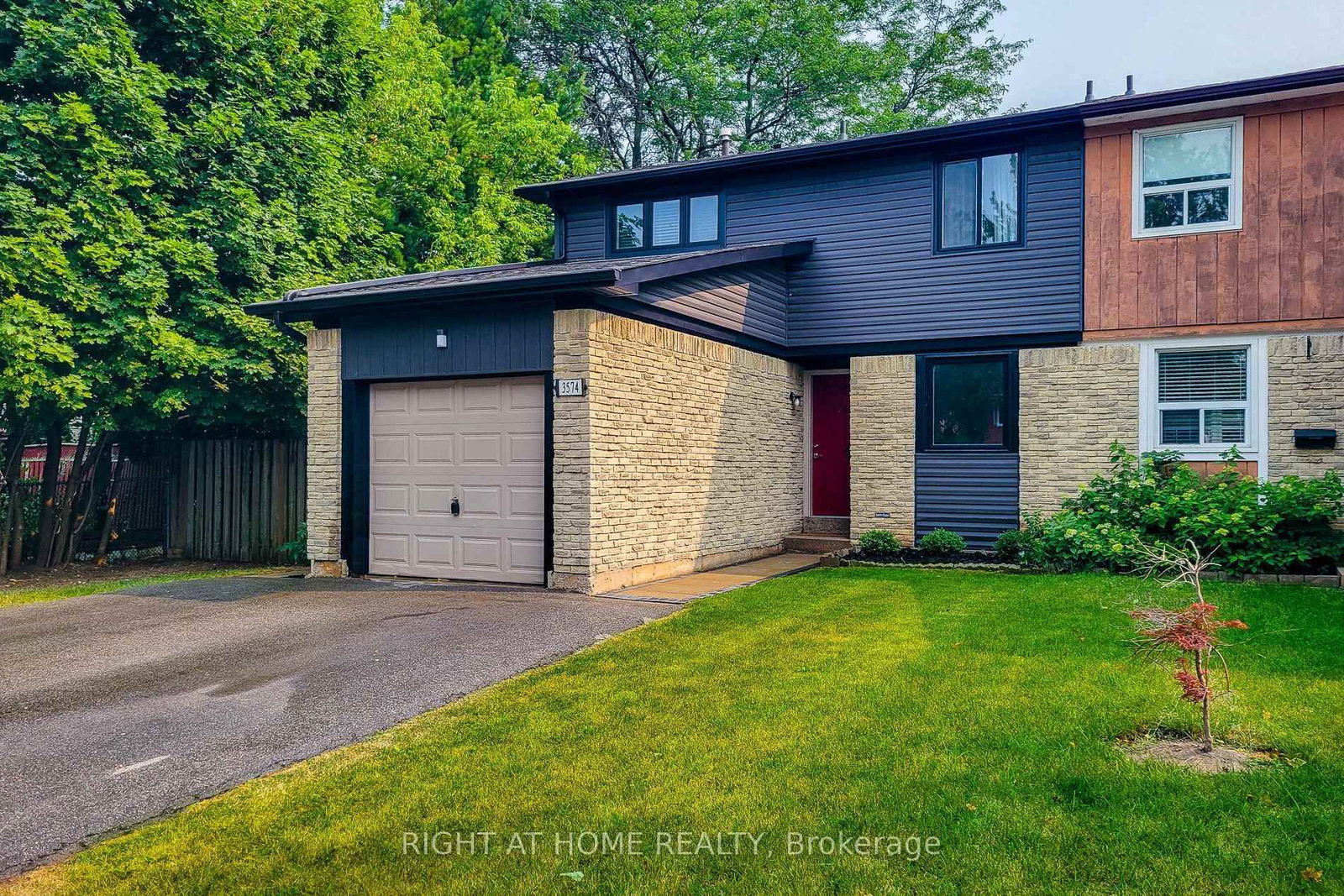 3574 Autumnleaf Crescent • Mississauga, ON photo 1