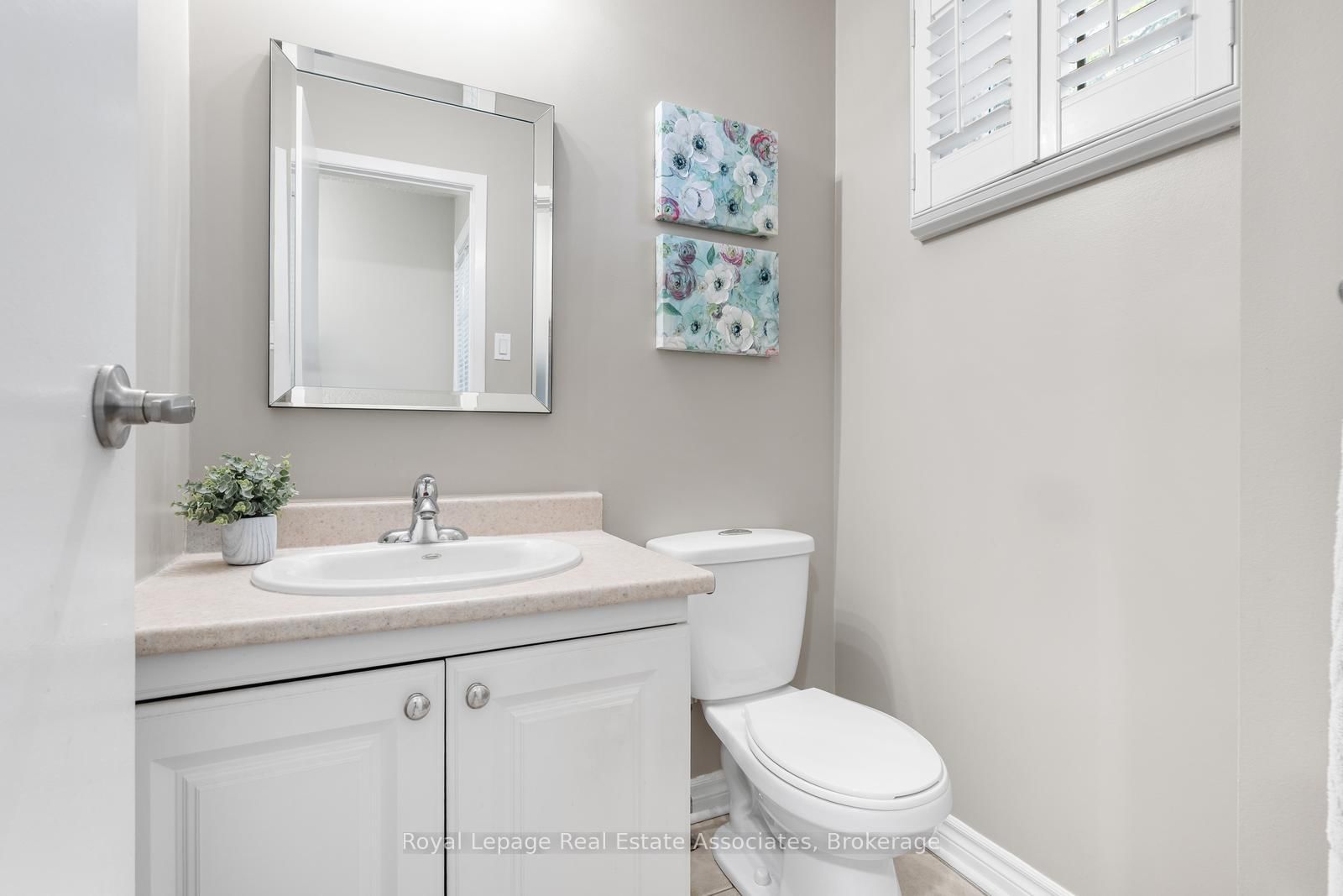 2766 Folkway Drive • #34 • Mississauga, ON photo 5