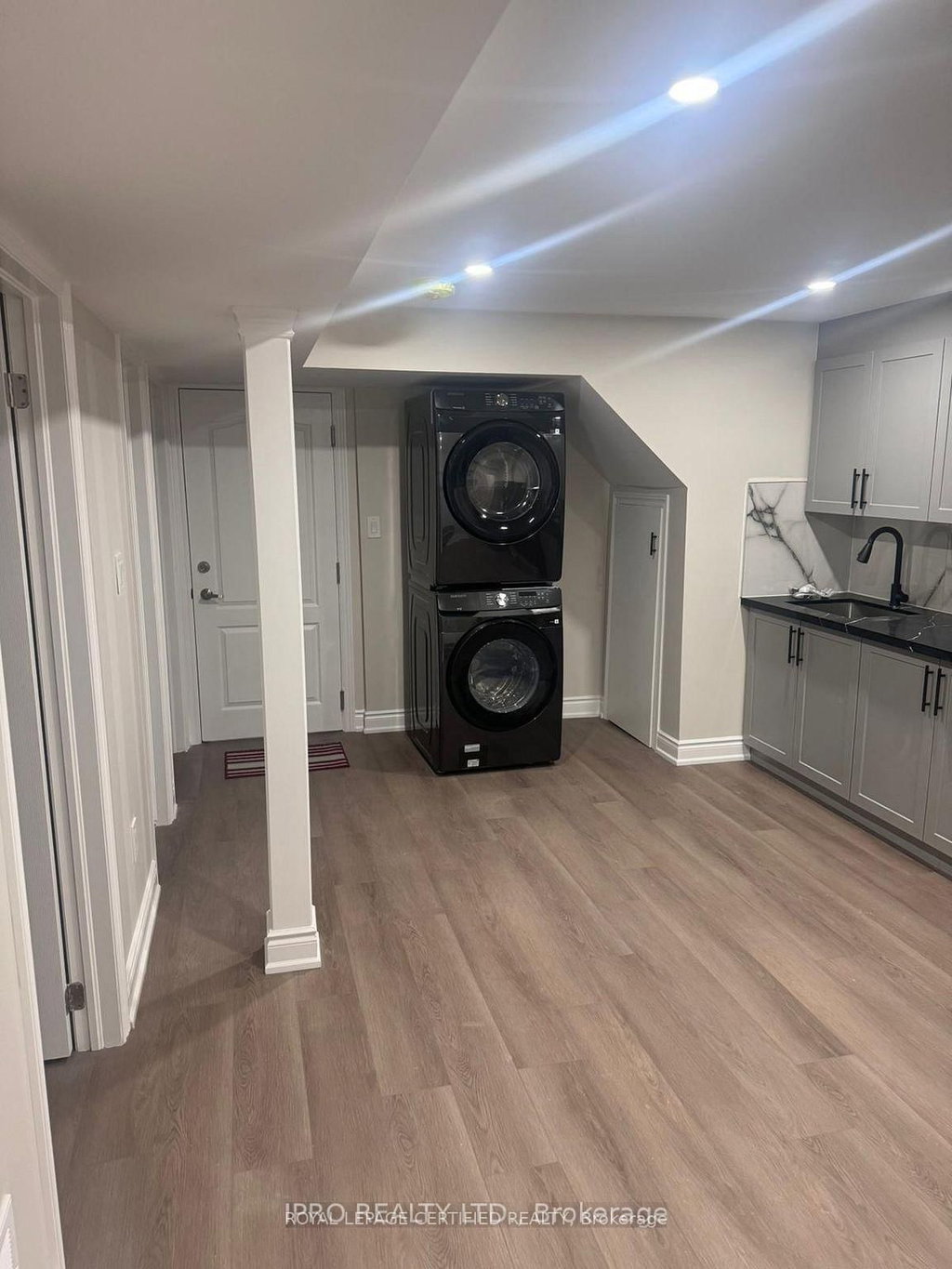 40 Beachville Circle 4