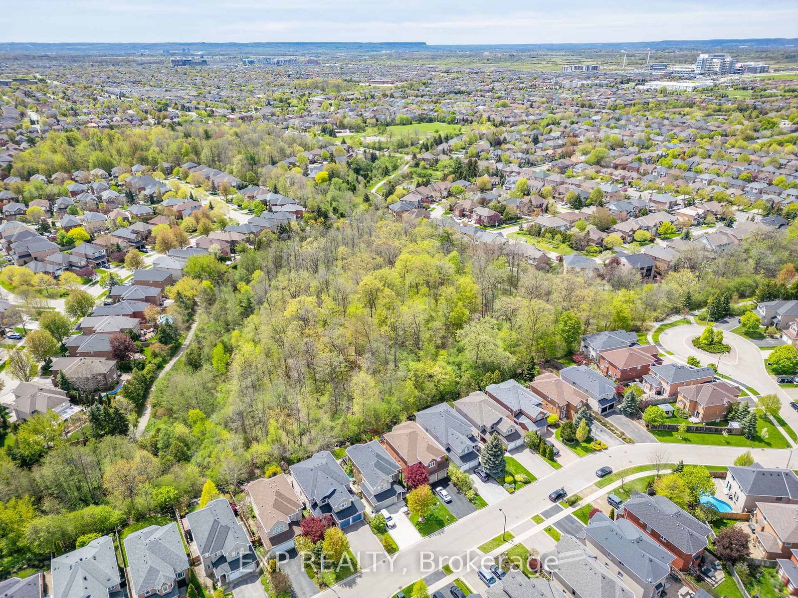 2137 Frontier Drive • Oakville, ON photo 48