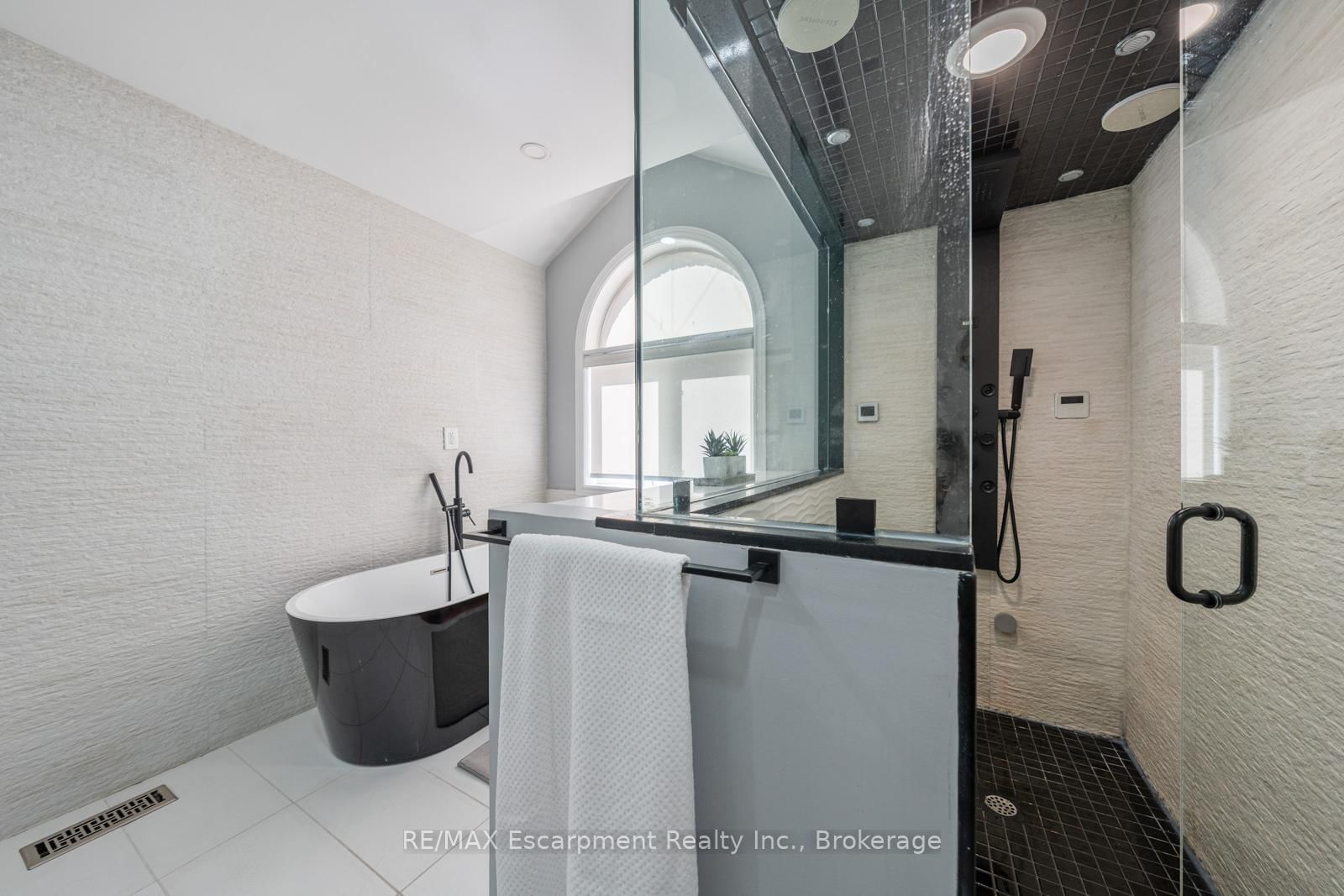 3340 Terra Cotta Lane • Burlington, ON photo 29