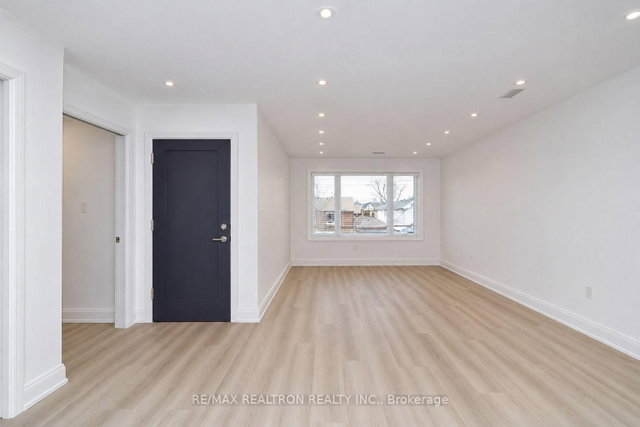 5 - 230 Boon Avenue