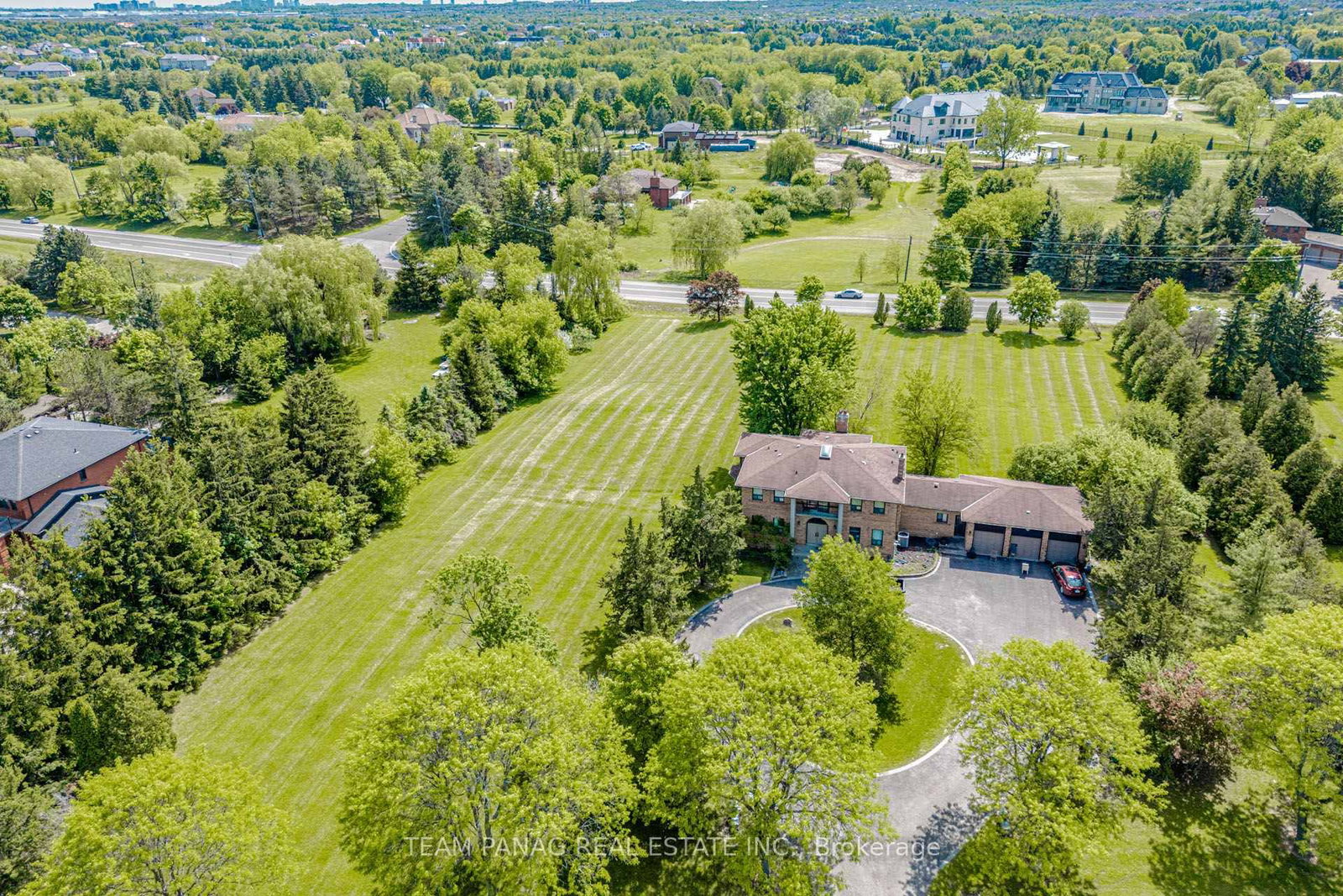 4 Forestbrook Court • Brampton, ON photo 10