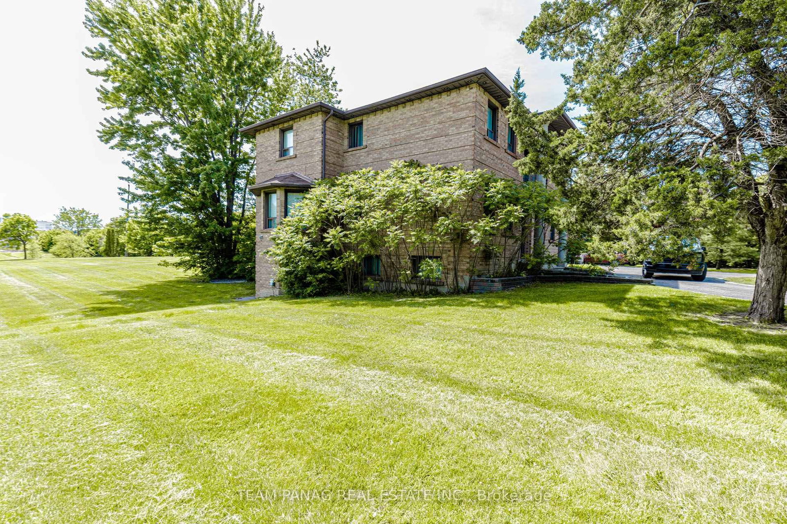 4 Forestbrook Court • Brampton, ON photo 27