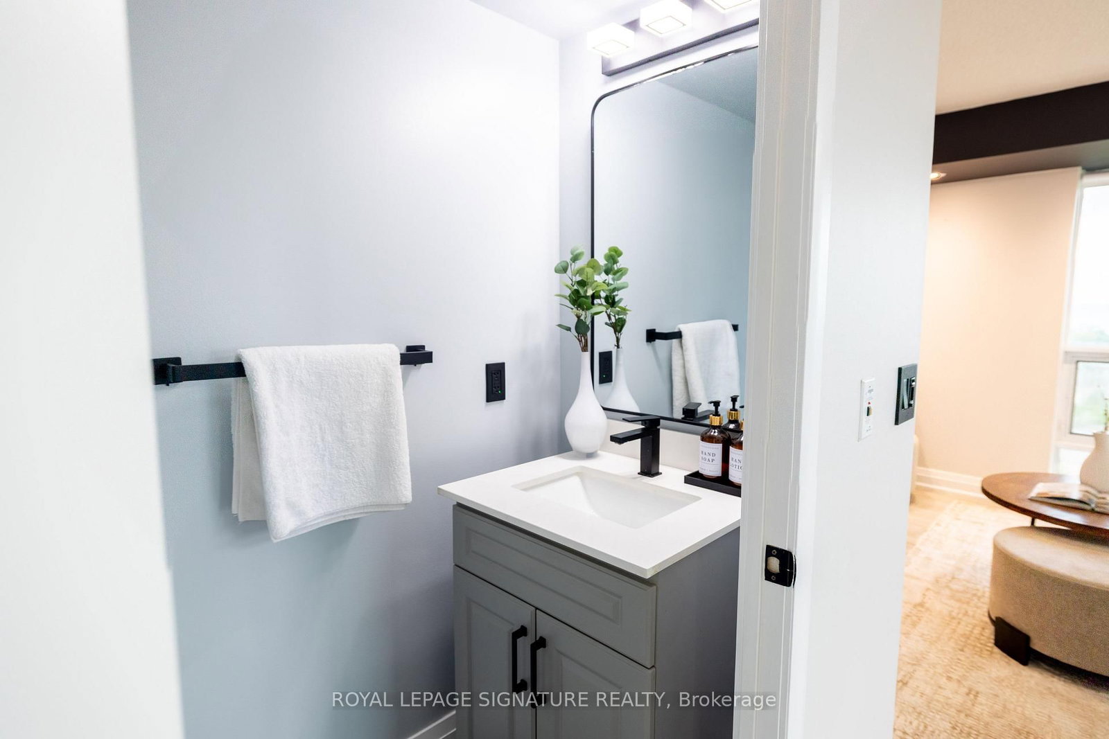 155 N Legion Road • #1905 • Toronto, ON photo 11