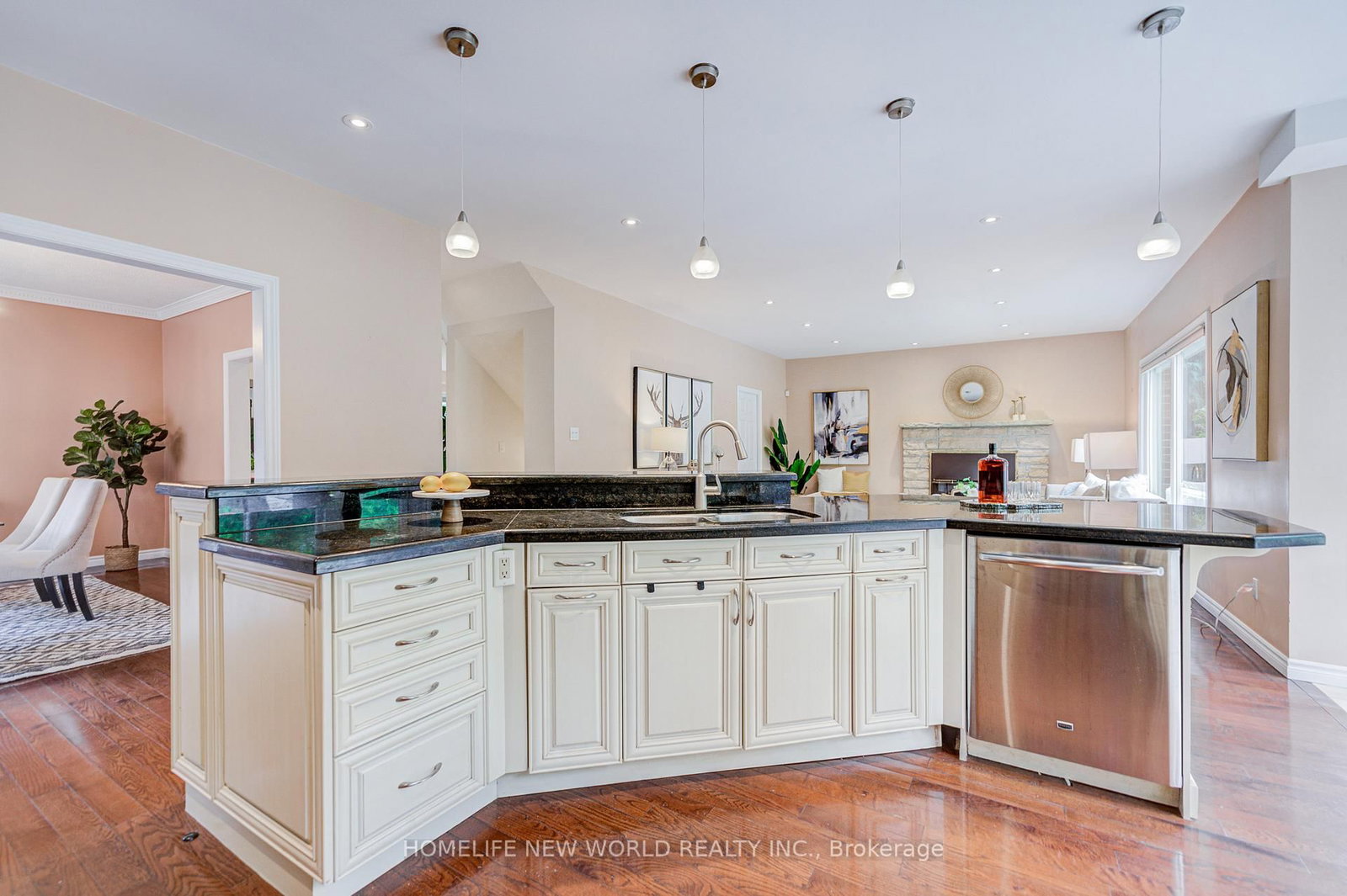 4468 Beacon Lane • Mississauga, ON photo 18