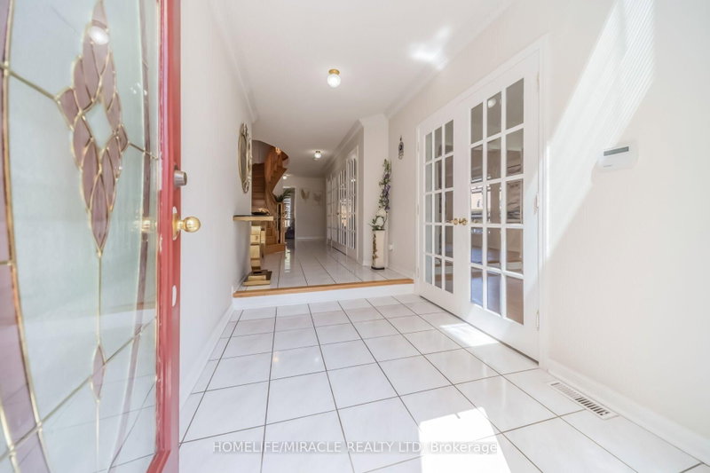 32 Gold Tree Street