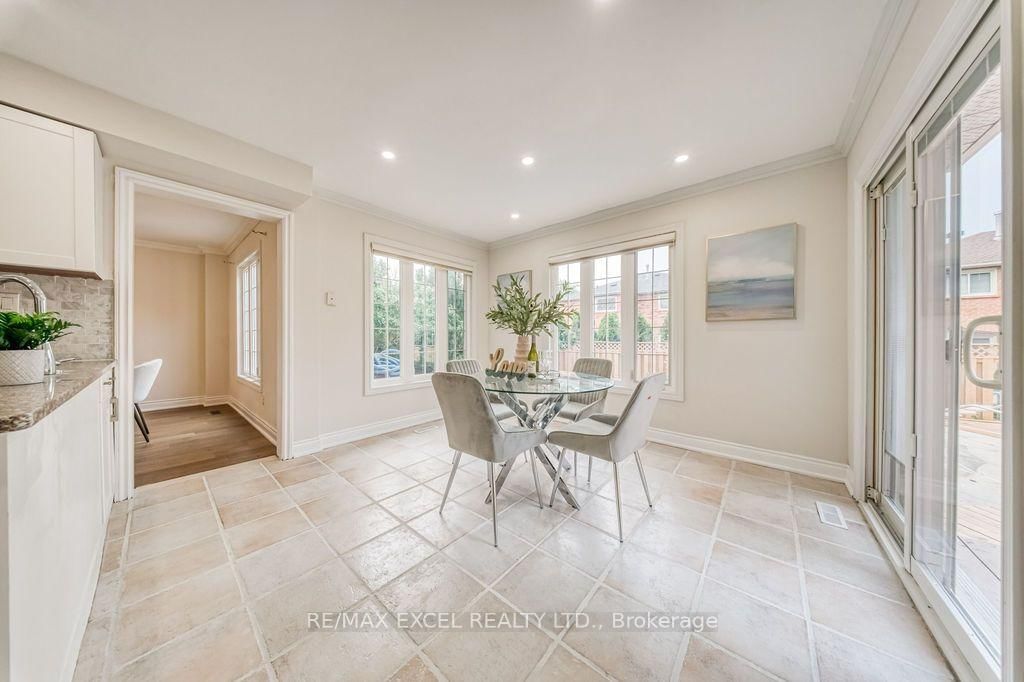 2105 Oakmead Boulevard • Oakville, ON photo 18