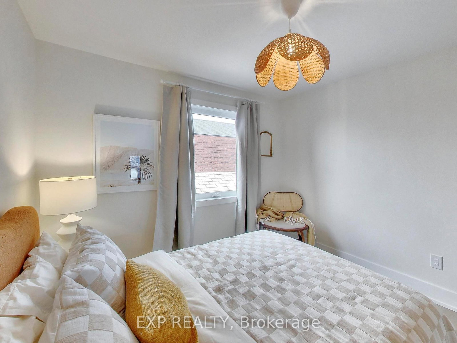37 Gilbert Avenue • Toronto, ON photo 18