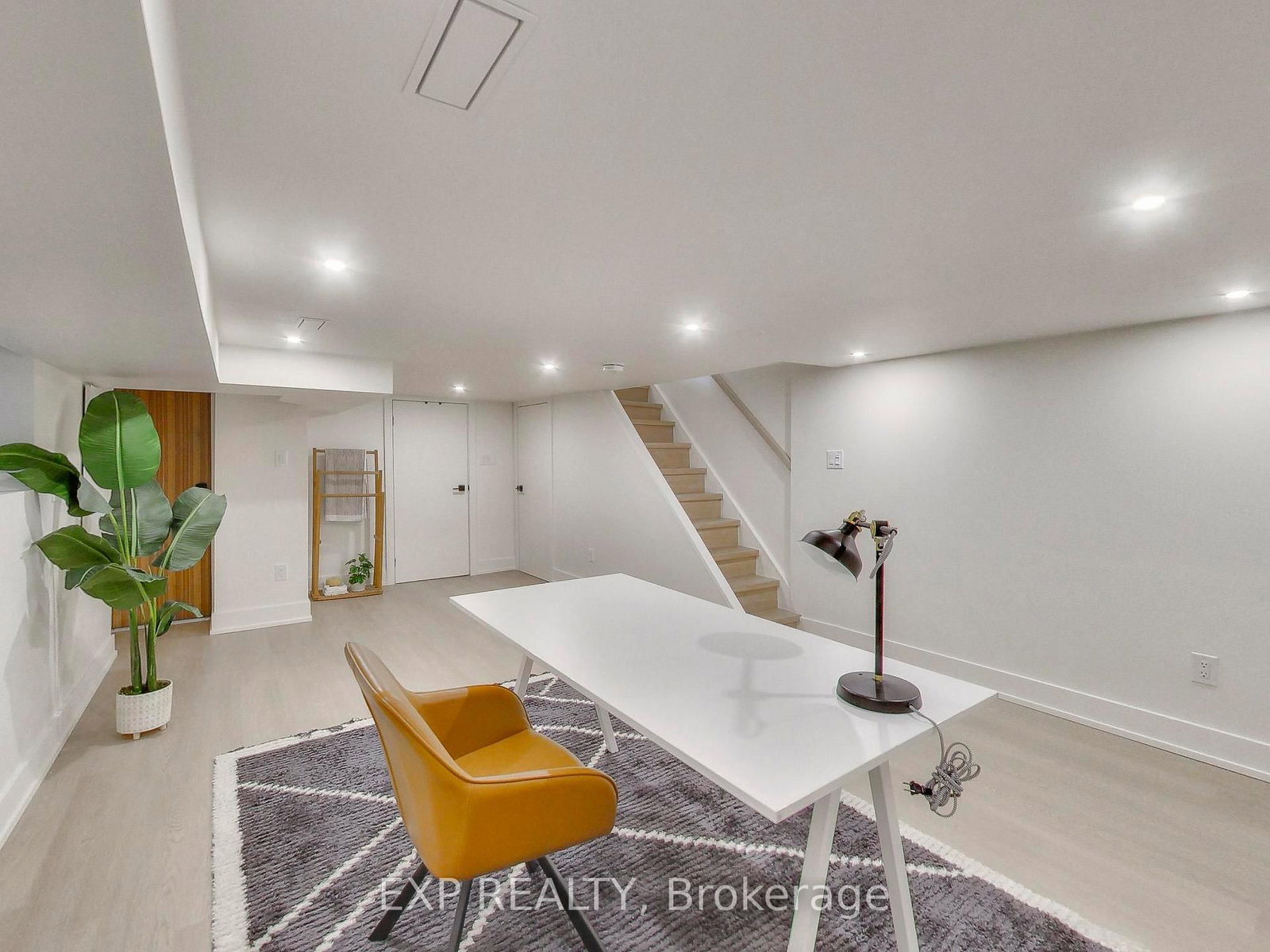 37 Gilbert Avenue • Toronto, ON photo 21